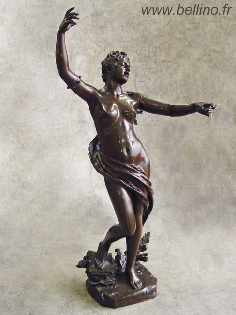 La sculpture de Felix Charpentier après restauration Le bronze de Felix Charpentier après patine