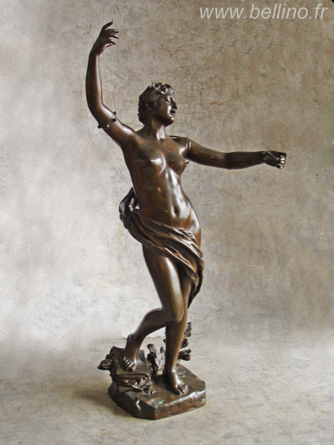 Sculpture en bronze patiné de Felix Charpentier Bronze patiné de Félix Charpentier avant restauration