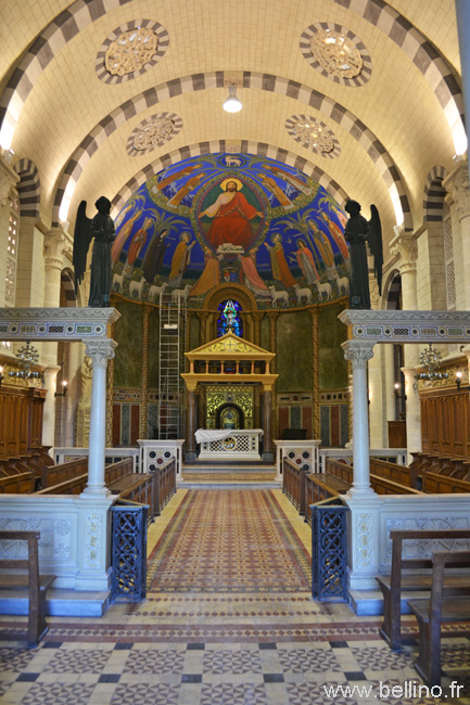 Intérieur de la chapelle du séminaire de Nice